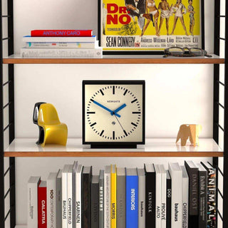 Amp table clock blue - Het Adres