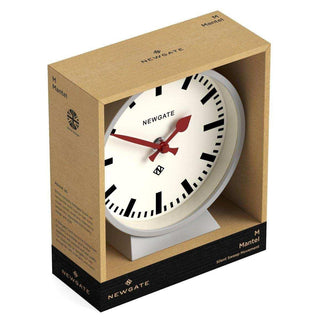 M tafelklok Railway grijs 16cm van Newgate, samen met de originele verpakking