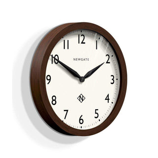 Wimbledon wandklok donker eiken 45cm van Newgate, schuin van voren als duidelijke productfoto