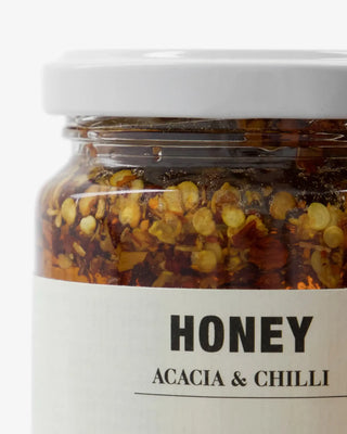Acacia honing met chili 250g van Nicolas Vahe, tijdens het bereiden of serveren van gerechten