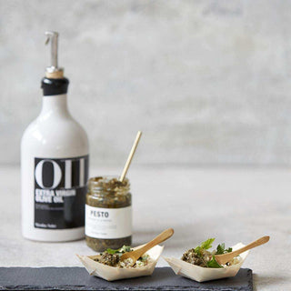 Bamboe lepels - 12 stuks van Nicolas Vahe, in een culinaire setting met bijpassende ingrediënten
