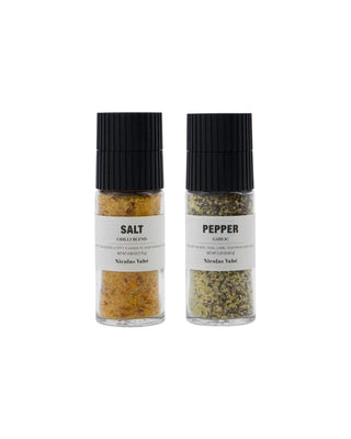 Cadeaubox Chilizout & Knoflookpeper – 180 g van Nicolas Vahe, vanuit een aanvullend aanzicht van de cadeauset