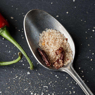 Gift box Organic Secret blend & Salt, Garlic & Chilli salt - Het Adres