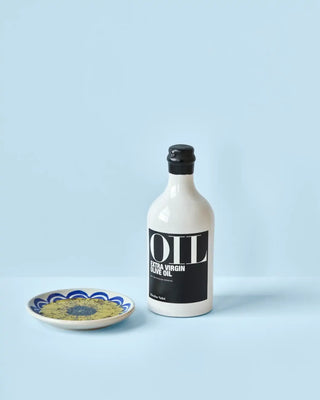 Extra verge olijfolie 500ml van Nicolas Vahe, in een sfeervolle tafelsetting
