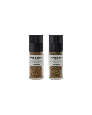 Geschenkdoos met gouden peper en zout mix van Nicolas Vahe, met etiket en verpakking duidelijk zichtbaar