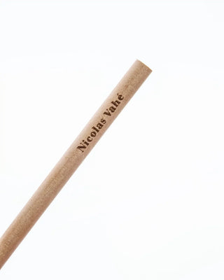 Honinglepel hout 16cm van Nicolas Vahe, met etiket en verpakking duidelijk zichtbaar
