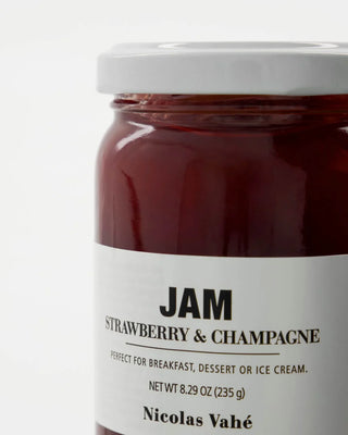 Jam Aardbei & Champagne – 235 g van Nicolas Vahe, tijdens het bereiden of serveren van gerechten