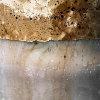 Karamel siroop 280ml van Nicolas Vahe, van dichtbij met etiket en productdetails zichtbaar