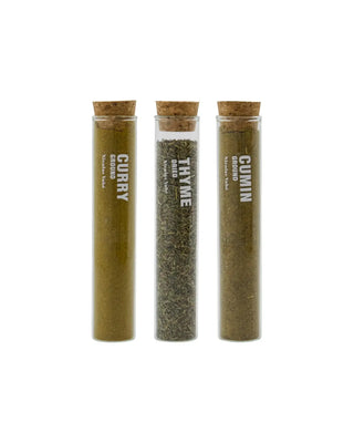 Kruidenmix Curry thyme cumin - set van 3 van Nicolas Vahe, van opzij met vorm en afwerking zichtbaar