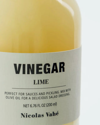 Limoenazijn 200ml van Nicolas Vahe, tijdens het bereiden of serveren van gerechten