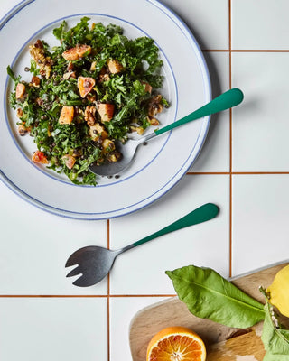 Salade set Serv Groen 20cm van Nicolas Vahe, toegepast in een sfeervolle interieursetting