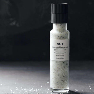 Smaakmakers top 6 van Nicolas Vahe, in een culinaire setting met bijpassende ingrediënten