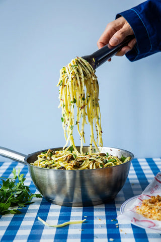 Spaghetti met mosselen en krokant citroenkruim